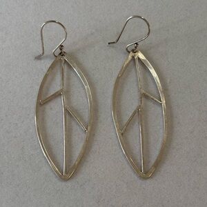 925 Sterling Silver Cutout Leaf/Peace Sign Design Dangly Statement Earrings